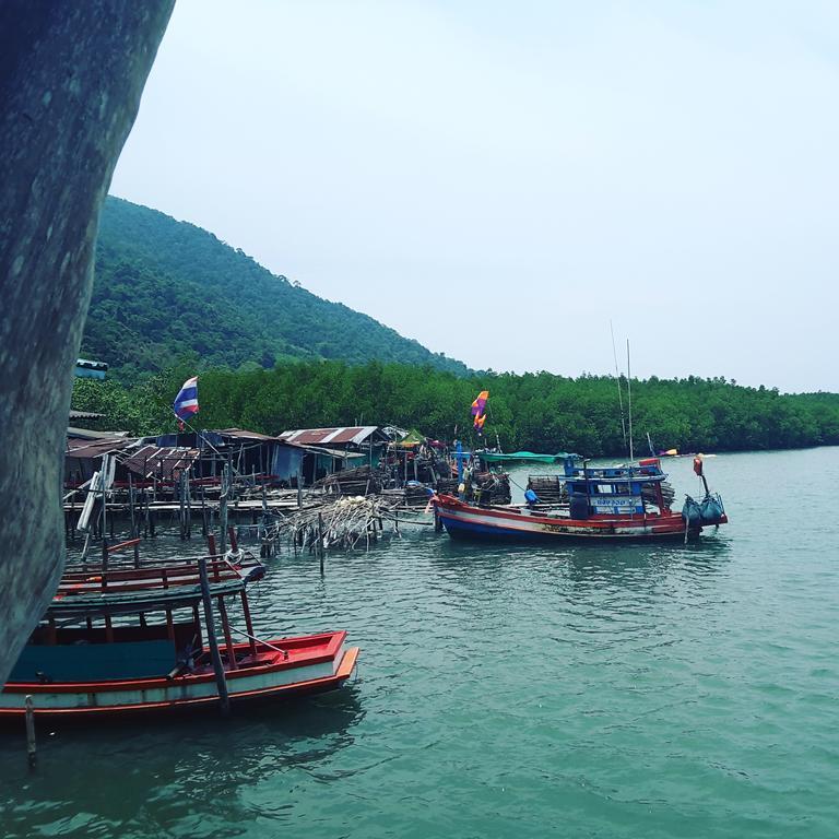 Bee Sleep Hostel Koh Chang หาดคลองพร้าว ภายนอก รูปภาพ